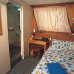 Ocean Rover Bedroom and En Suite Toilet