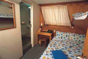 Ocean Rover Bedroom and En Suite Toilet