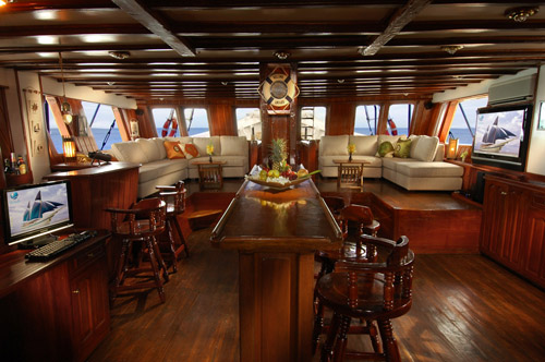 S/Y Siren Saloon